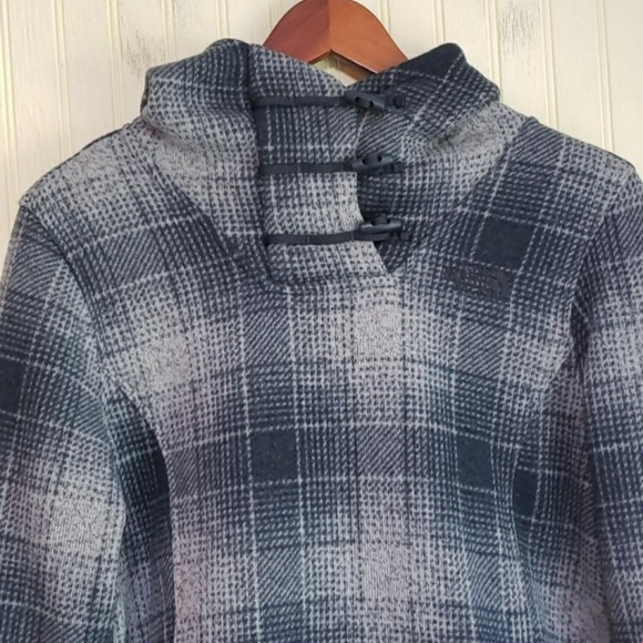 The North Face Jackets & Blazers - The North Face Jacket Womens Medium Blue Plaid Fleece Hooded Toggle Pockets
